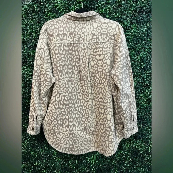 ANDTHEWHY leopard shacket - small NEW - Picture 6 of 8